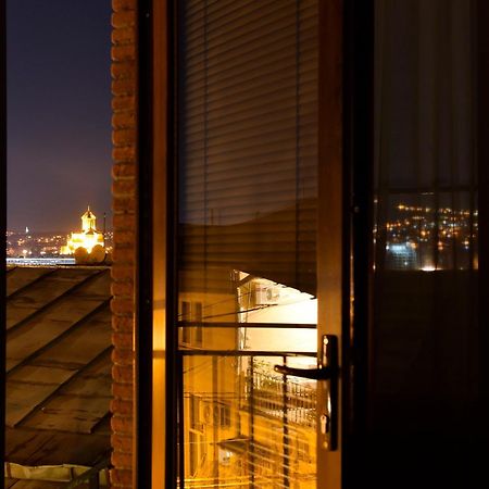 Kraveli Hotel Tbilisi Ngoại thất bức ảnh