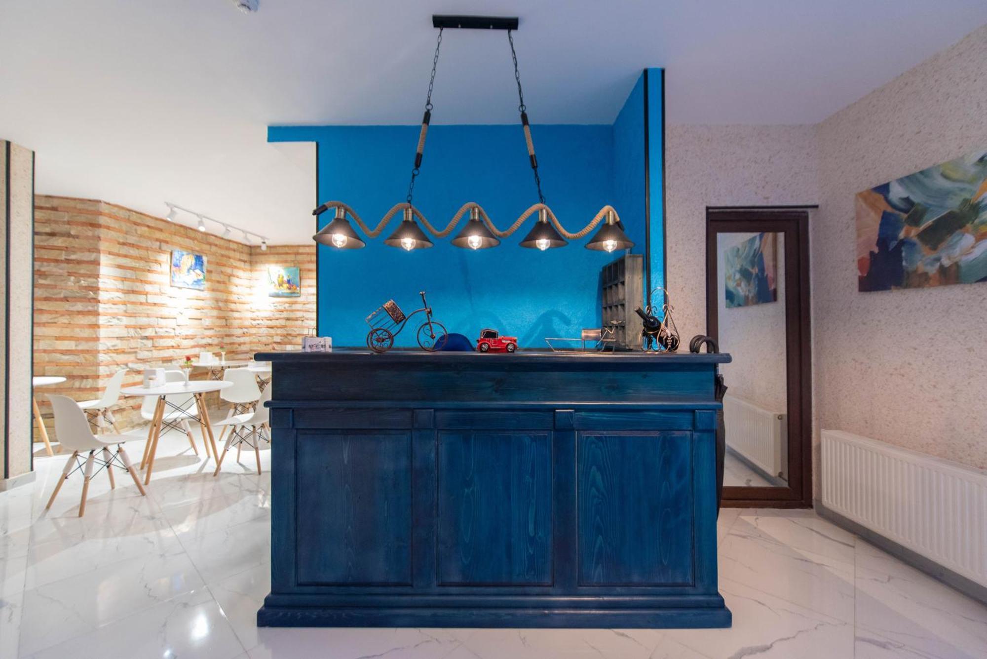 Kraveli Hotel Tbilisi Ngoại thất bức ảnh
