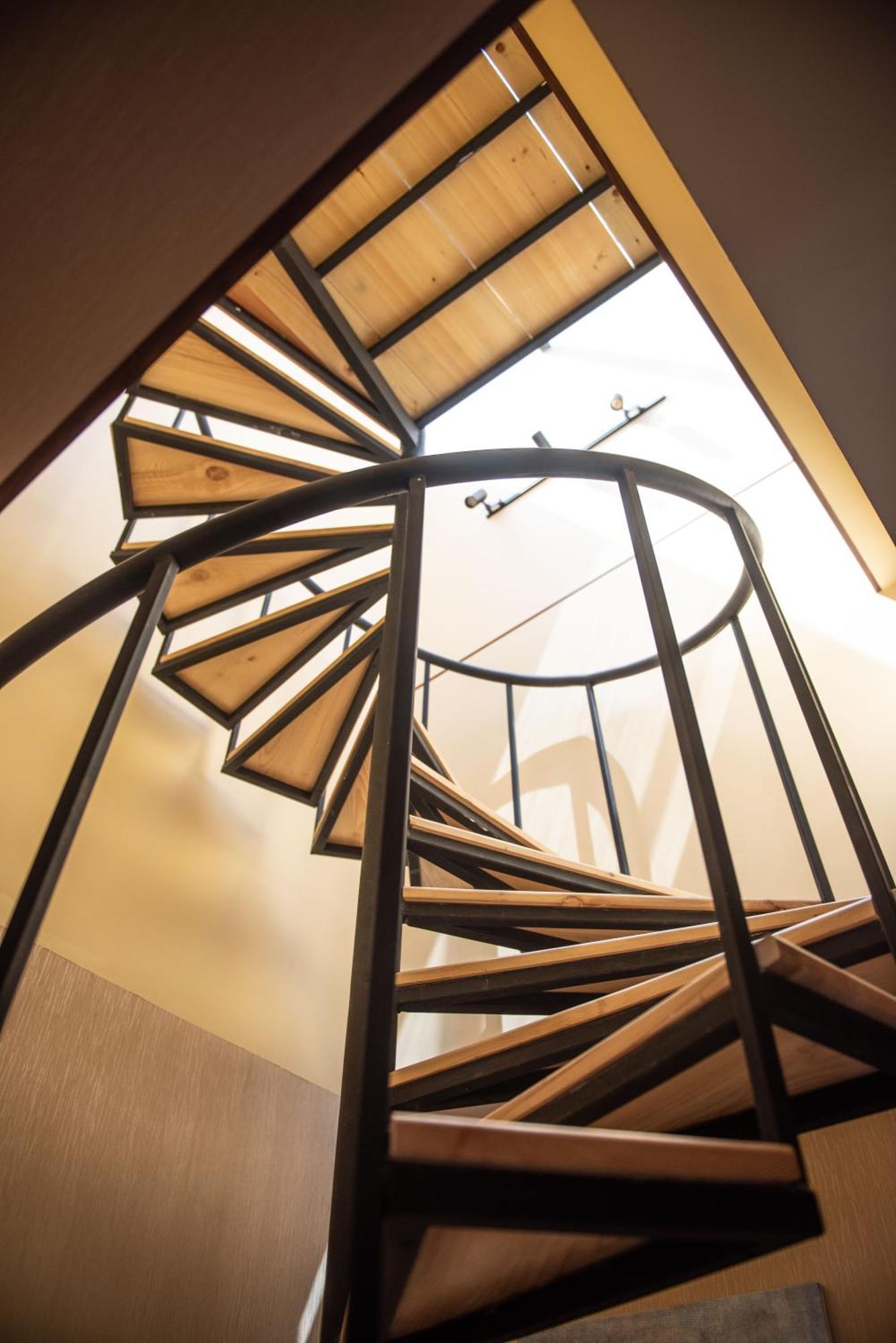 Kraveli Hotel Tbilisi Ngoại thất bức ảnh