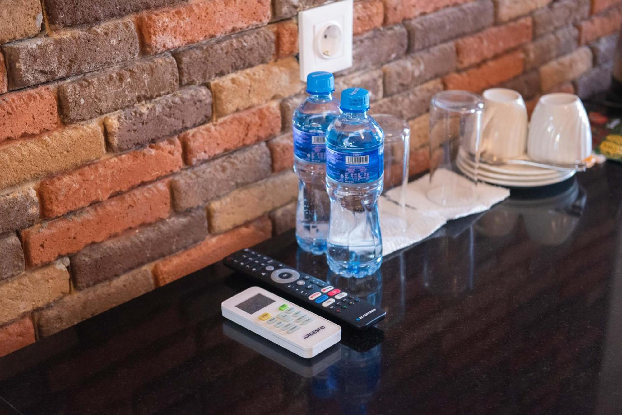 Kraveli Hotel Tbilisi Ngoại thất bức ảnh