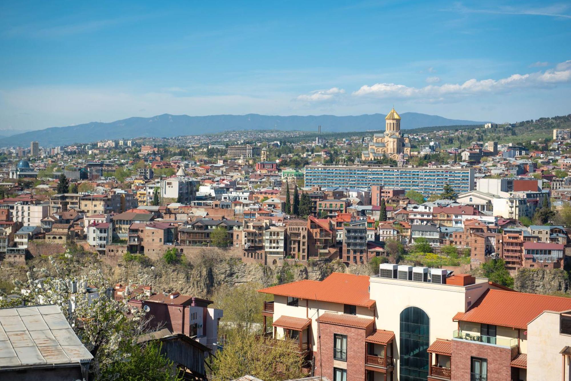 Kraveli Hotel Tbilisi Ngoại thất bức ảnh